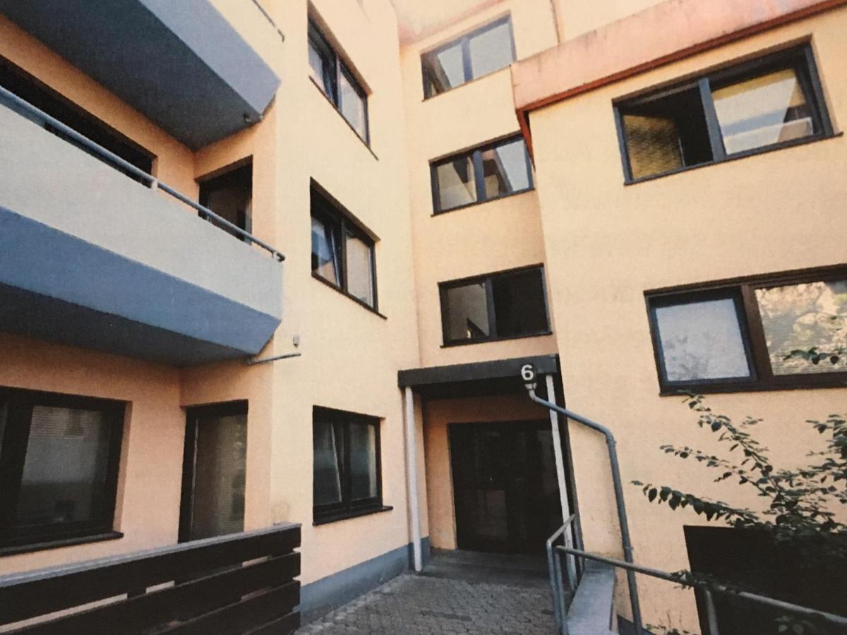 Zwei Zimmer Appartment Mit Balkon Und Stellplatz Voll Moebliert Trier Bagian luar foto